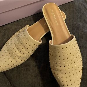 Madden girl slip on